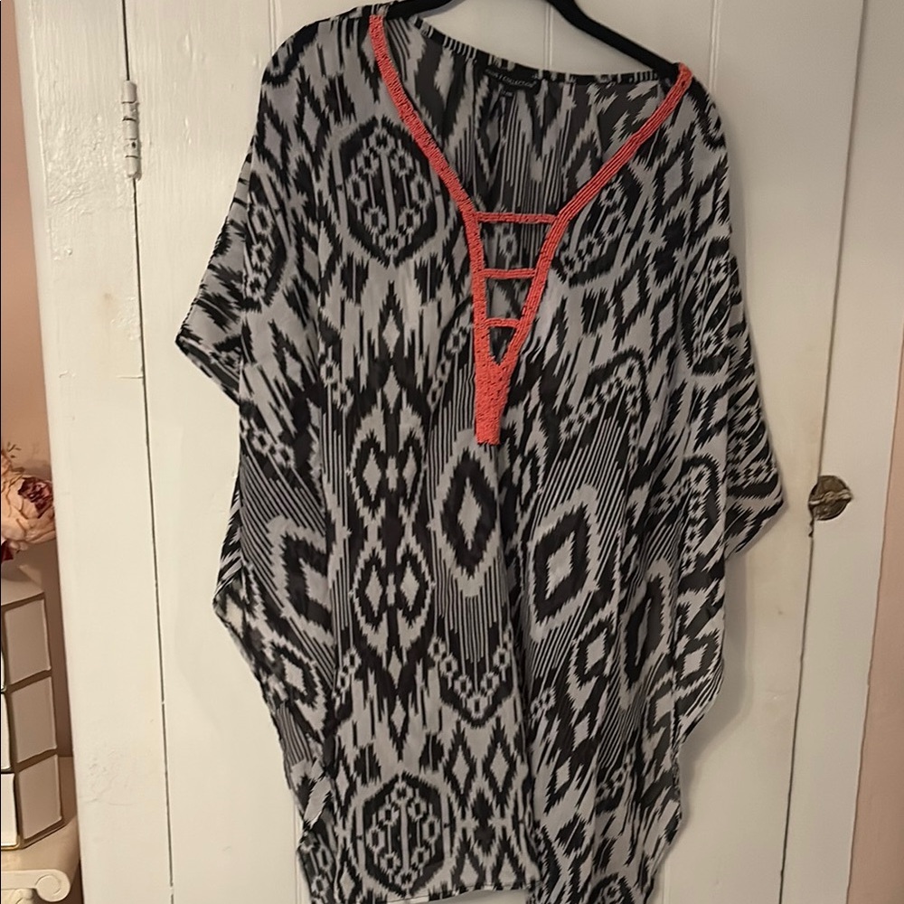 Club Z Collection Black & White Coverup w orange beaded Trim L/XL Preowned